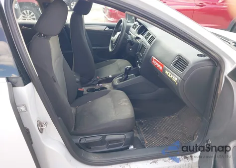 2017 Volkswagen Jetta 1.4T S z USA, uszkodzony, nr VIN 3VW2B7AJXHM230654